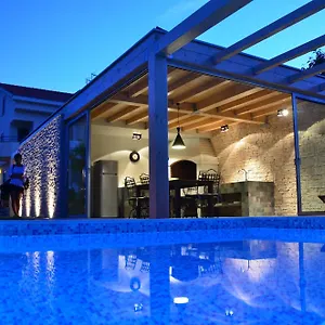 Mirakul Apartment